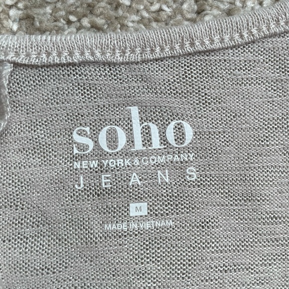 NWOT tan top❤️ - Picture 3 of 5